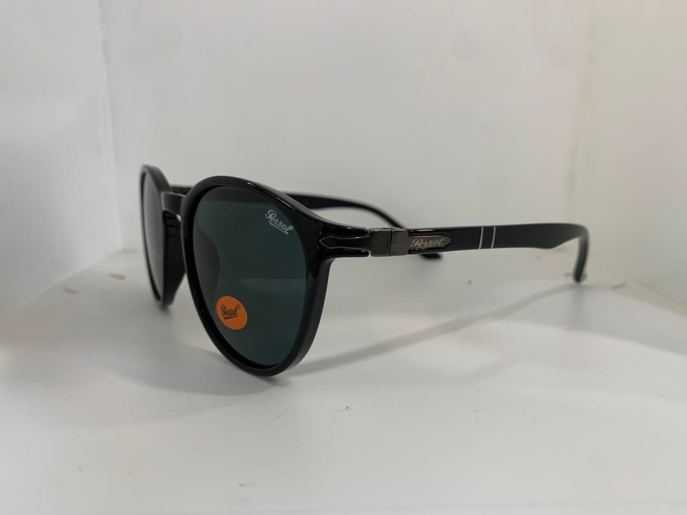 Black Round Frame Dark Lens Sunglasses in Pakistan thumbnail 3