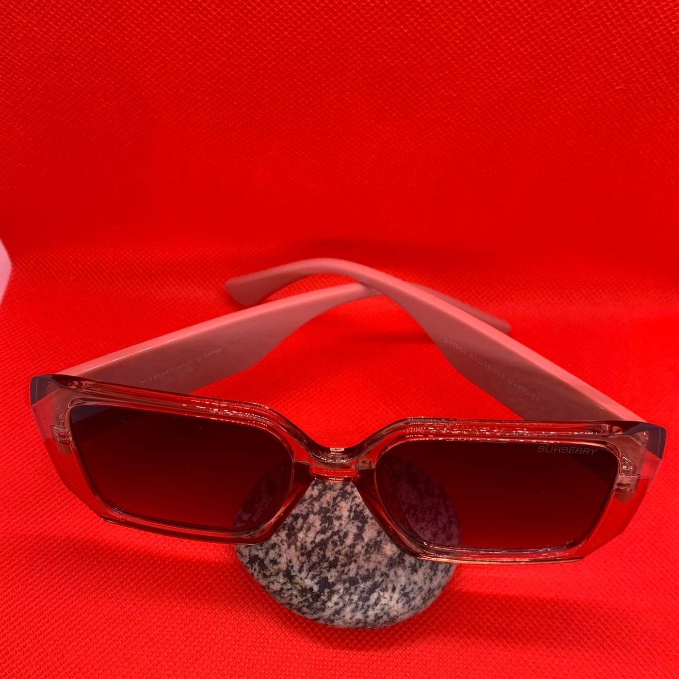 Burberry Square Sunglasses for Women – Luxury Designer Eyewear thumbnail 3