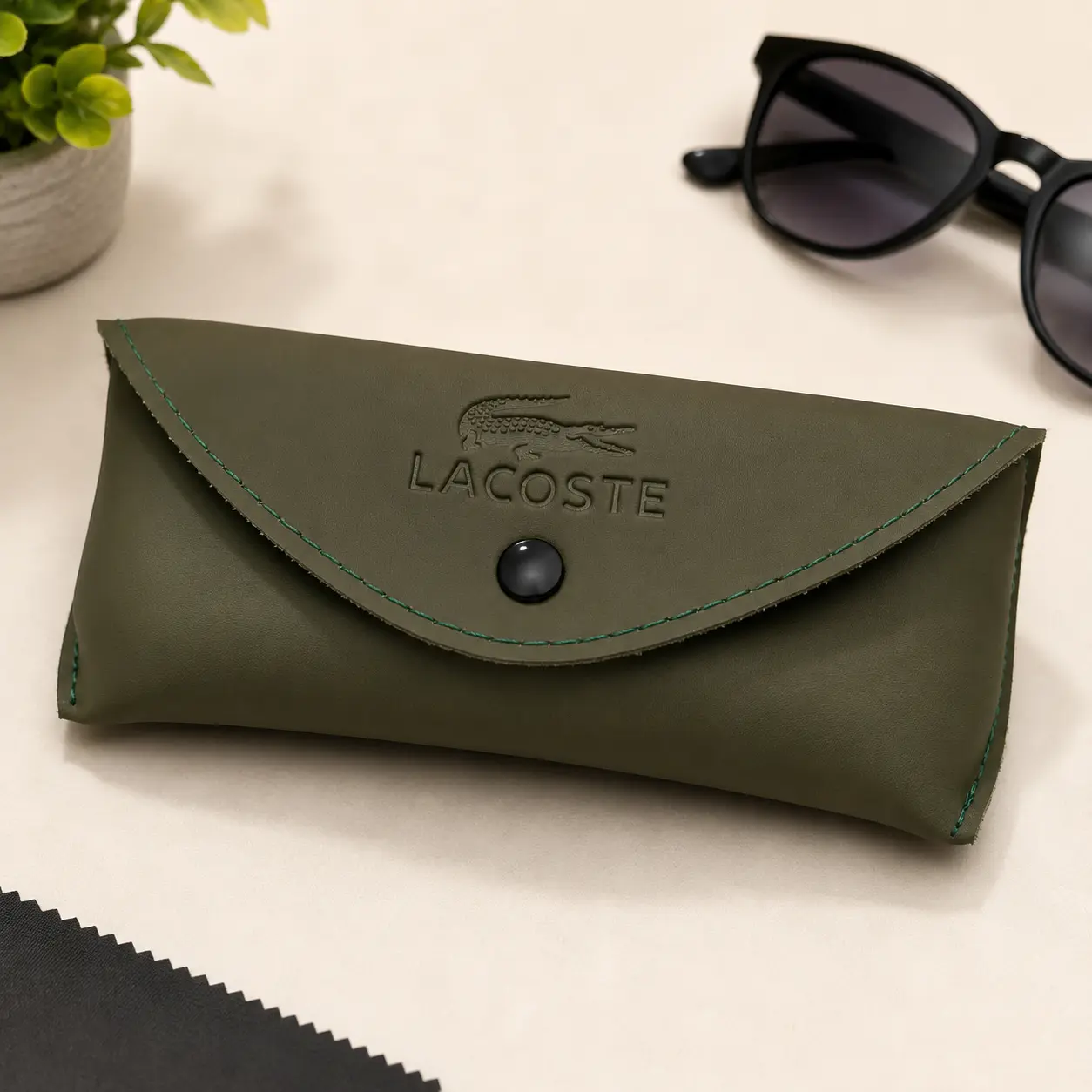 Green Designer Eyeglasses Pouch – Protective Glasses Case