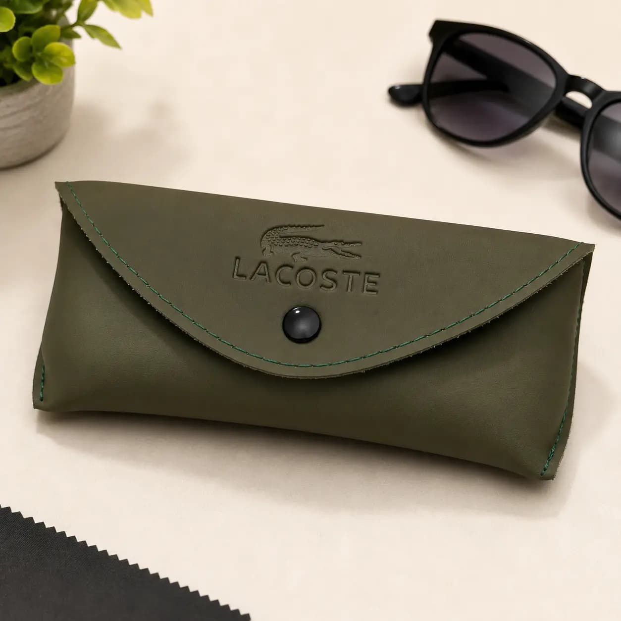 Green Designer Eyeglasses Pouch – Protective Glasses Case