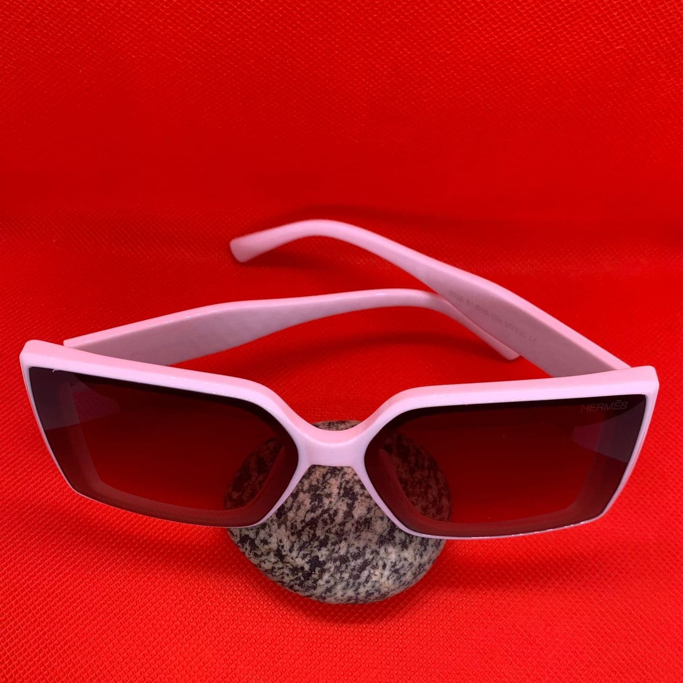 Hermes White Square Sunglasses – Luxury Designer Eyewear for  Women thumbnail 3
