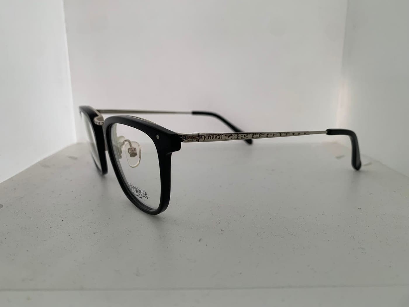 Luxury Metal Eyeglass Frame – Brown Gradient Color thumbnail 3