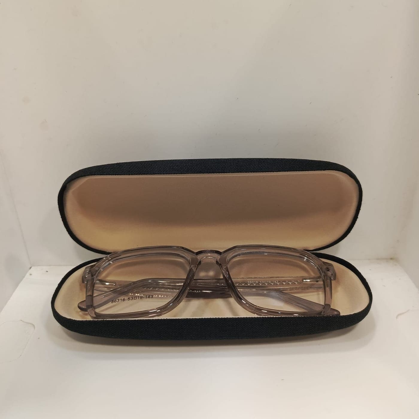 Premium Black Eyeglasses Case – Hard Protective Spectacle Box thumbnail 4