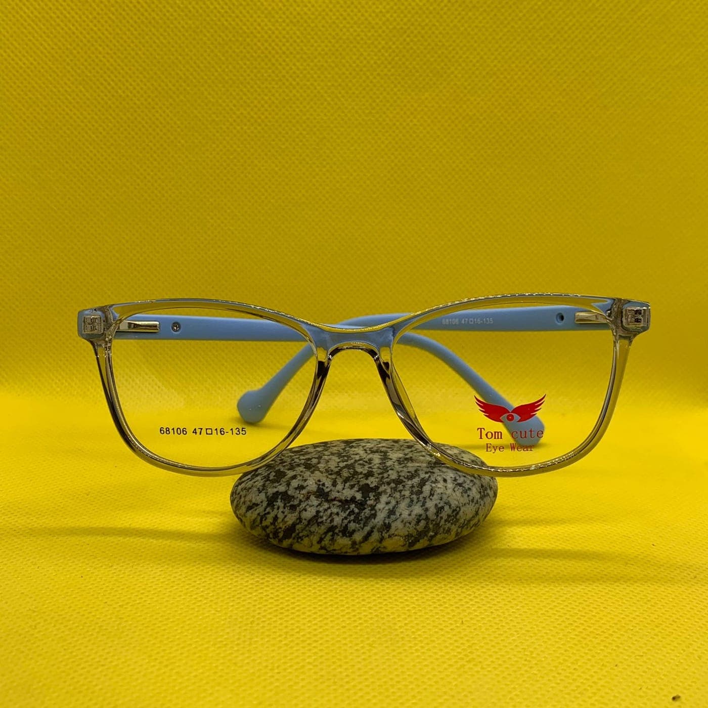 Kids’ Transparent Grey Cat Eye Eyeglass Frame – Lightweight & Trendy Glasses