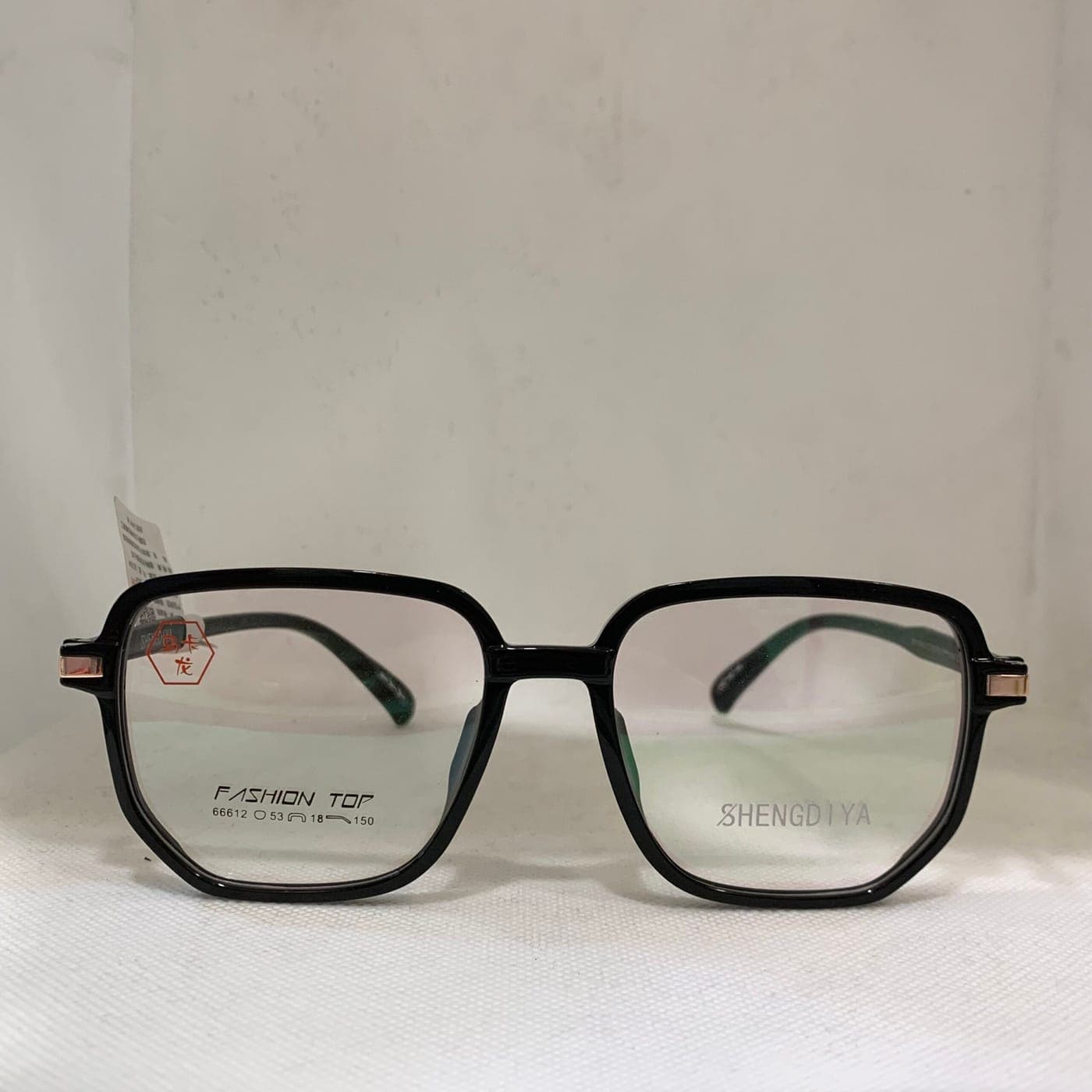 Oversized Hexagonal Statement Eyewear – Bold Black Geometric Frames
